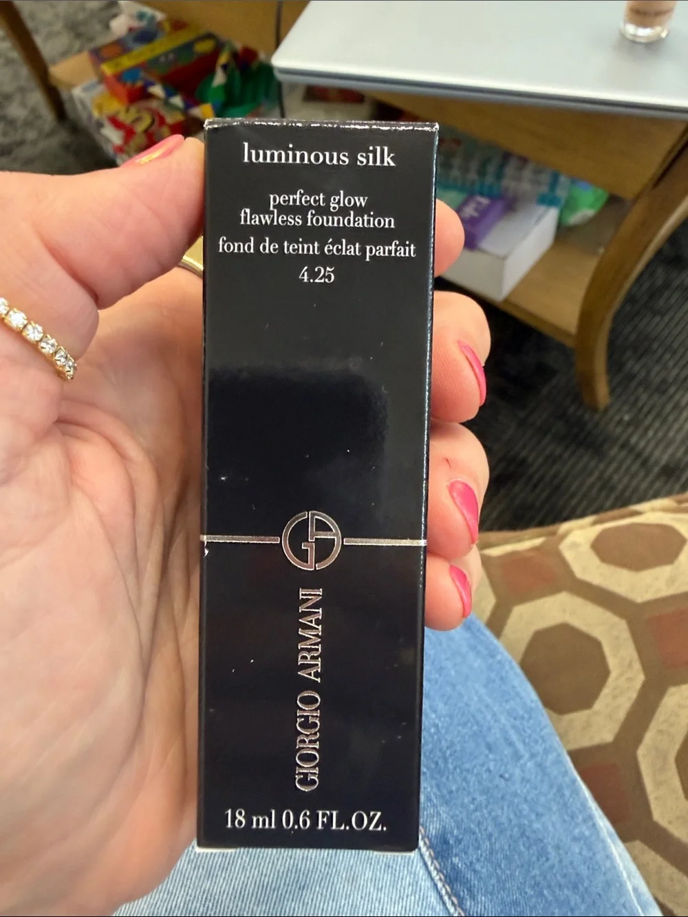 Giorgio Armani Luminous Silk Foundation - shade 4.25